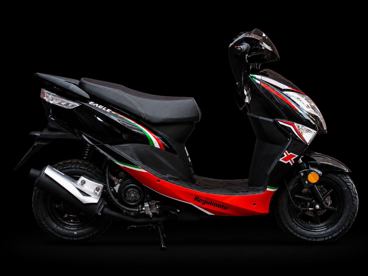 Скутер Regulmoto EAGLE 50 (LJ50QT-3L) колеса R12